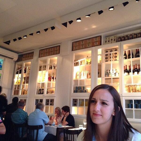 blaBarcelona's tweet image. Qui tu dirty look?😂 #firstdinner #barcelona ift.tt/1qwq1pn