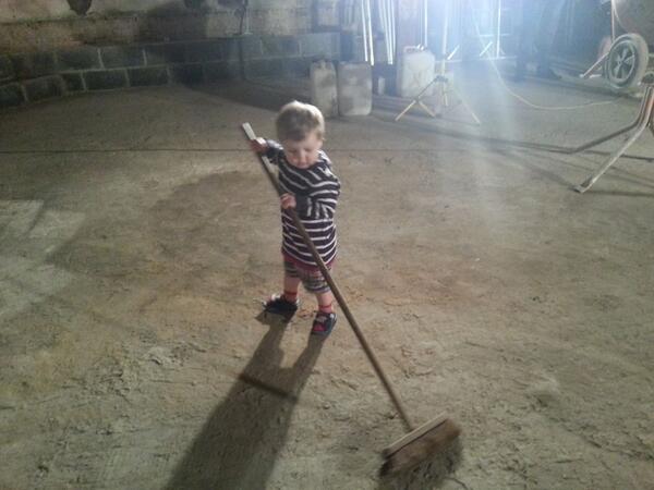 Harry getting stuck in, all hands on deck if we are going to get this beast finished! #restorationman <a href="/MrGeorgeClarke/">George Clarke</a>