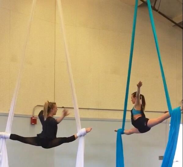 InvertedArt's tweet image. Living up your weekend hire @InvertedArt #newengland #ma #ct #nh #me #ri #ny #events #entertainment #aerial #dancers