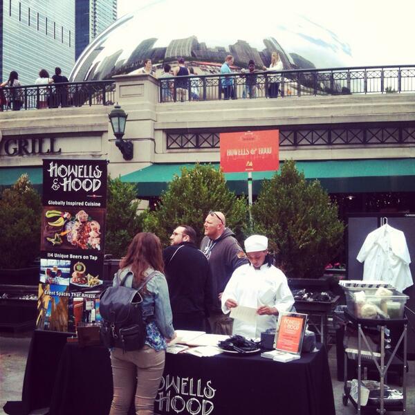Setting up for 'Chefs on the Grill'... Location isn't bad! #chicago #thebean #cloudgate #chefsonthegrill #parkgrill