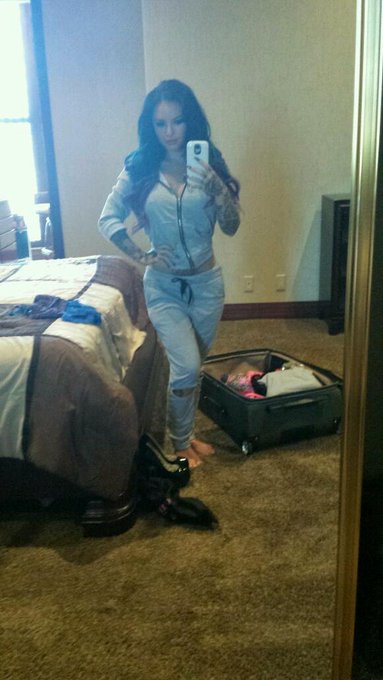 Shootin time http://t.co/26Orz1tVjx<a href="/tag/mackmonday"class="tags"><span>#mackmonday</span></a>