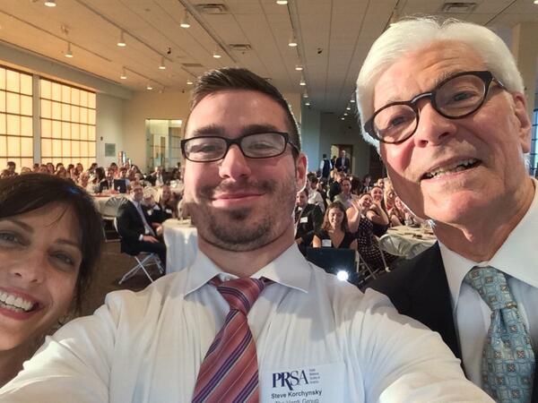 SteveKorchynsky's tweet image. #selfieswithdon Had to turn the opposite way so we didn't let fake Rachel get any fame!!