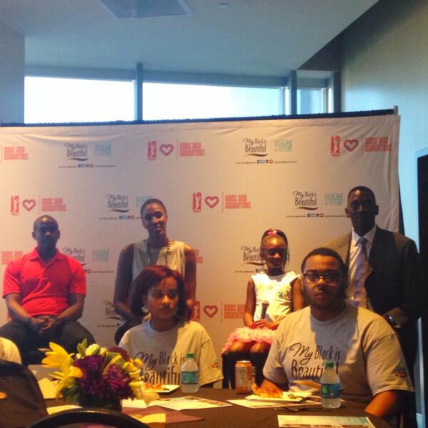 AllisonGaler's tweet photo. Family affair tonight for @LisaLeslie &amp; @MichaelLockwood on a @MBIB Dads &amp; Daughters panel with their daughter Lauren http://t.co/eqlxNp2wFo