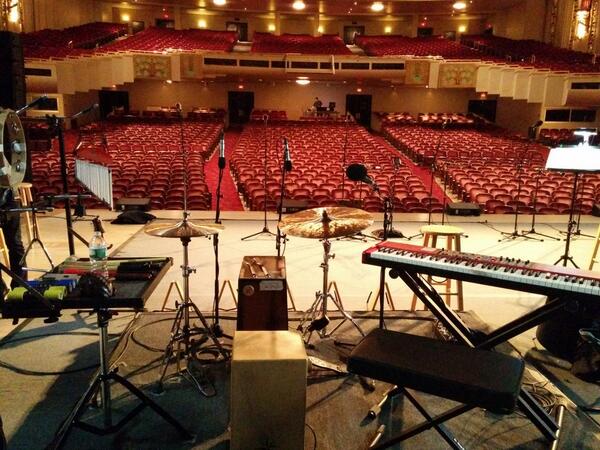 Showtime in Hartford CT! <a href="/dreamcymbals/">Dream Cymbals</a> <a href="/theboxkit/">Josh Trask</a>