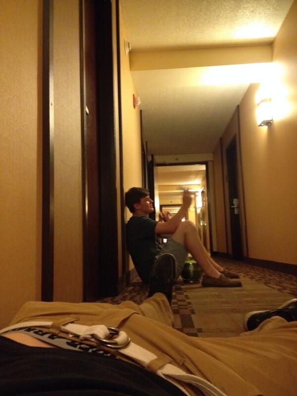 WyattFolsom's tweet photo. Locked out http://t.co/skxNpA5svQ