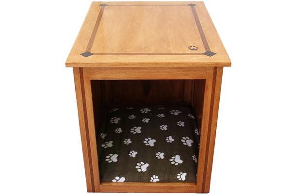 NickJonesDesign's tweet image. This end table's top features an inlay of the owner’s dog’s actual paw print.