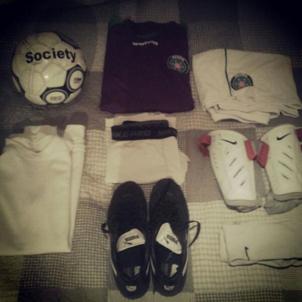 Y llego el gran dia. Peyote hace su debut en el torneo abierto de la #UBA 2014. 
Mañana 20/6 12hs Cancha 3.
#Futbol