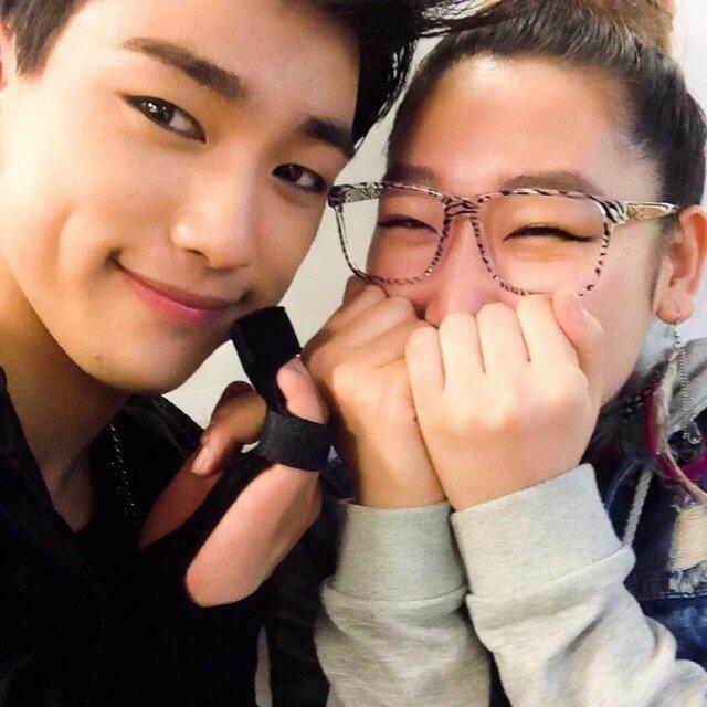 BqisJysCcAMETch.jpg:large