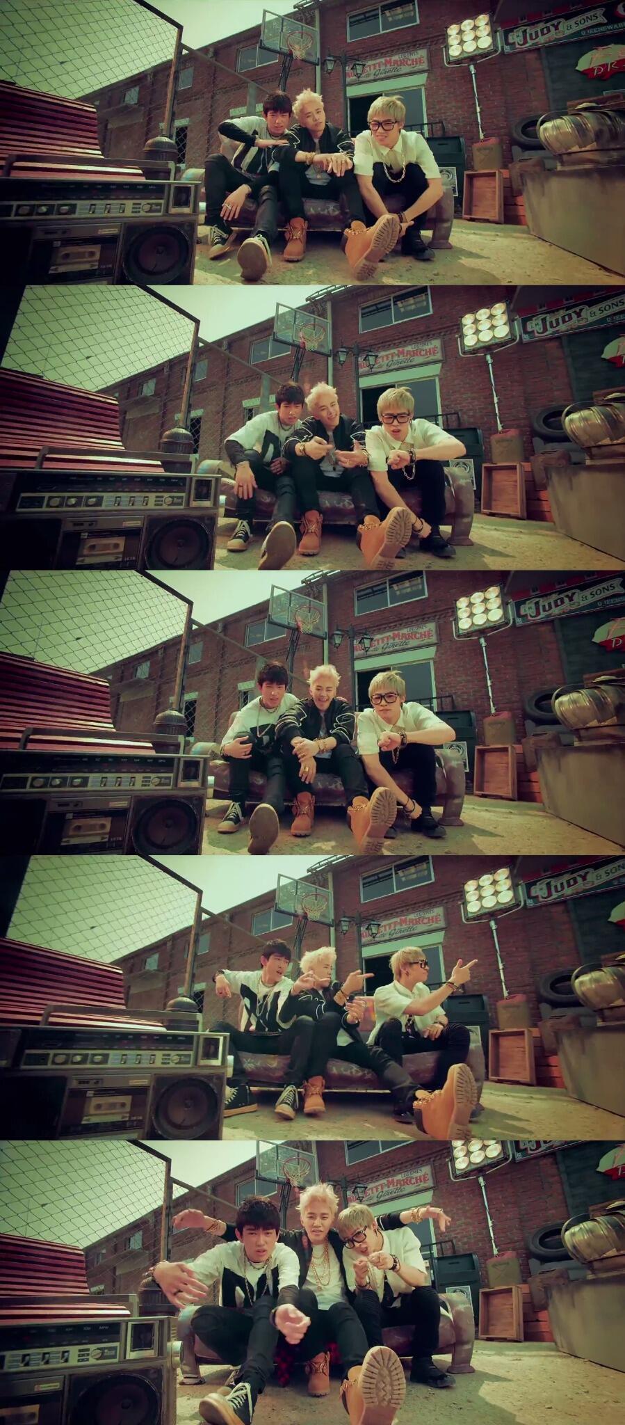 BqjNWldCYAE8X0d.jpg:large