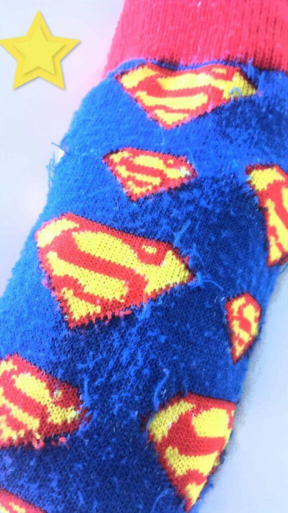 AnnaJaneBishop's tweet image. Whats in a sock?? 12 finals. They have superpowers!  I have proof. Call mom 4 transcripts. #finals #HSproblems