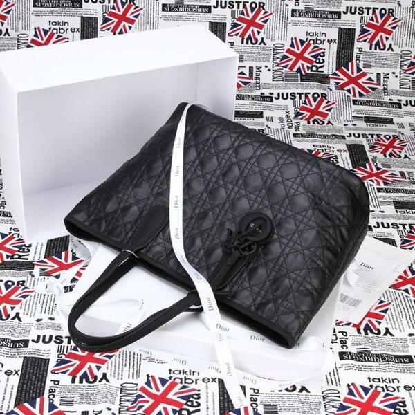 Fcustomer's tweet image. high quality Dior handbags fcustomer.se