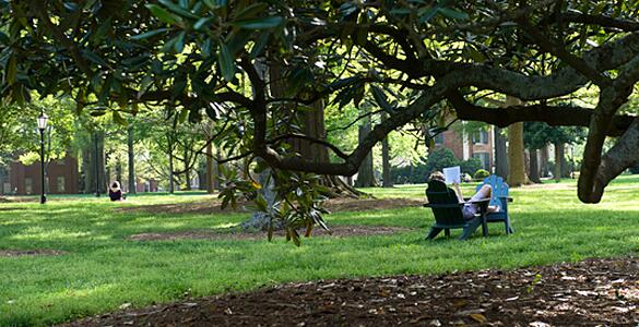 DavidsonCollege's tweet image. It's summertime! Check out these summer reading picks from Davidson alumni, faculty and staff. bit.ly/1lGrKFn