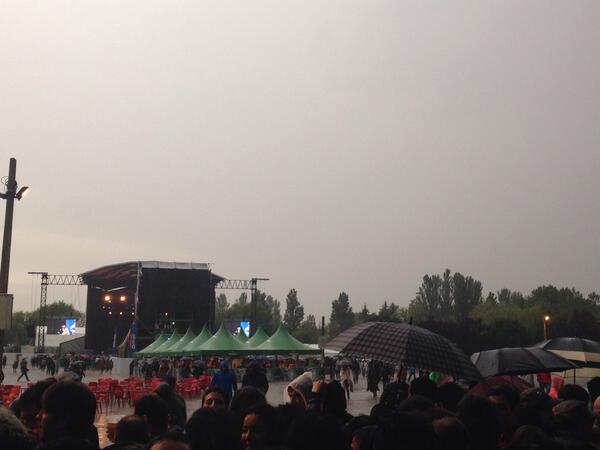 etxezar's tweet photo. Tutuki splash rock 2014!!! @mr_intsa vaya puta fool! http://t.co/CPm3AOgVCk