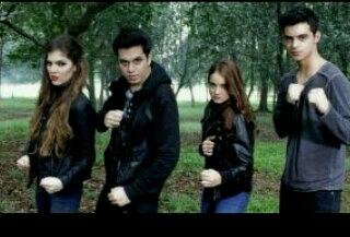Cakep" yah :) <a href="/Mikaila_patritz/">Mikaila Patritz</a> <a href="/kvinjulio/">Kevin Julio</a> <a href="/EnzyStoria/">Enzy Storia L.</a> @CioManassero