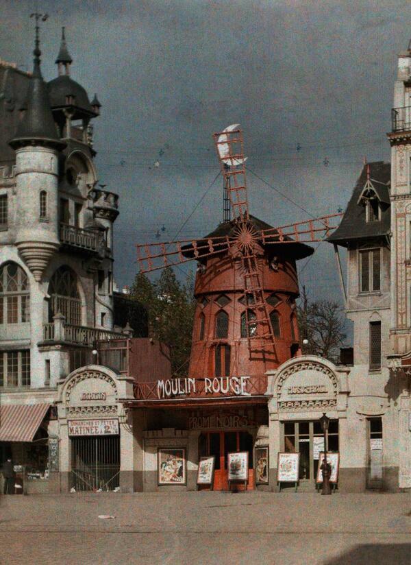 Check Out What Moulin Rouge at Montmartre in Paris Looked Like  in 1923 
