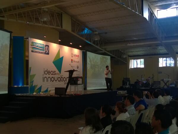 PESuperate's tweet photo. @fablabsv presente en nuestro Noveno Evento Intercentros Ideas into Innovation http://t.co/VDKqJKZ6lI