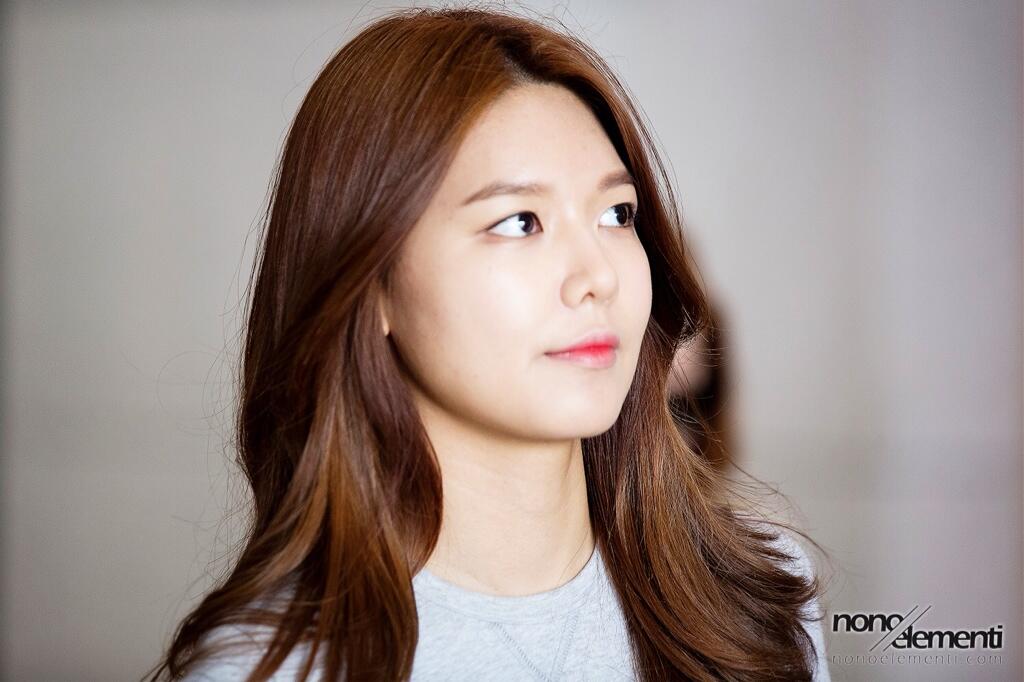 Sooyoung photos from Twitter Bql5h6NCAAA1jJ-