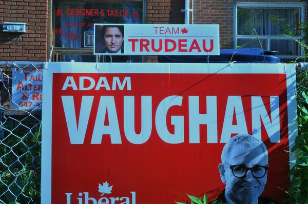 DavidKha0schu's tweet image. signs for Adam V @JustinTrudeau #teamTrudeau #trinspa #signcrew #ontpoli #cdnpoli #toronto #pride2014 #Kha0s #cbcnews
