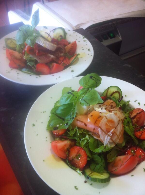 Luigis Cafè Banstead tweet media