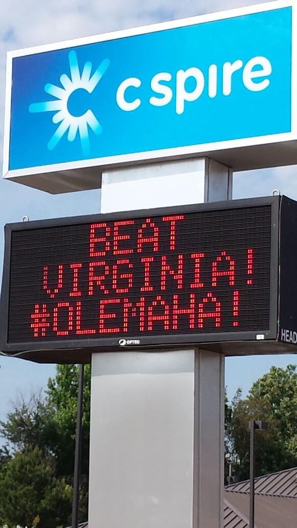 wbtoler's tweet photo. Hey @OleMissBSB Oxford CSpire says: http://t.co/1BKqcpFcNT