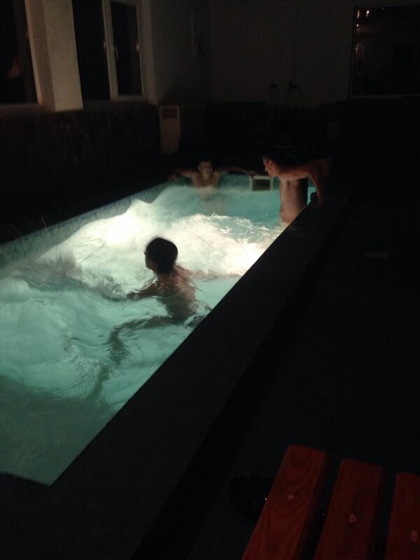 Alakeyy's tweet image. Что было в Советском, остается в Советском.И у Лехи в Photo Vault(с)