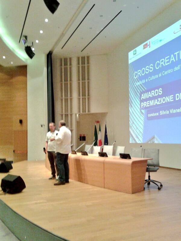 CrossCreativity's tweet photo. #Intesasanpaolo award una partecipazione gratuita al loro incubatore #treibler #confteck #growish http://t.co/XIxCx0AvDT