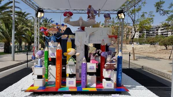 Baver-Els Antigons gana el primer premio de especial #fogueres #hogueras