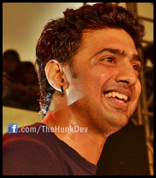 ItzRIQ's tweet image. Woow RT @devthehunk: ♥ ♥ RT ♥ ♥  bit.ly/PHOTOPartyShoe… @idevadhikari