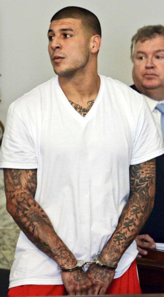Natleepoo's tweet photo. Aaron hernandez will forever be the hottest criminal. http://t.co/IBQEyRe7Sj