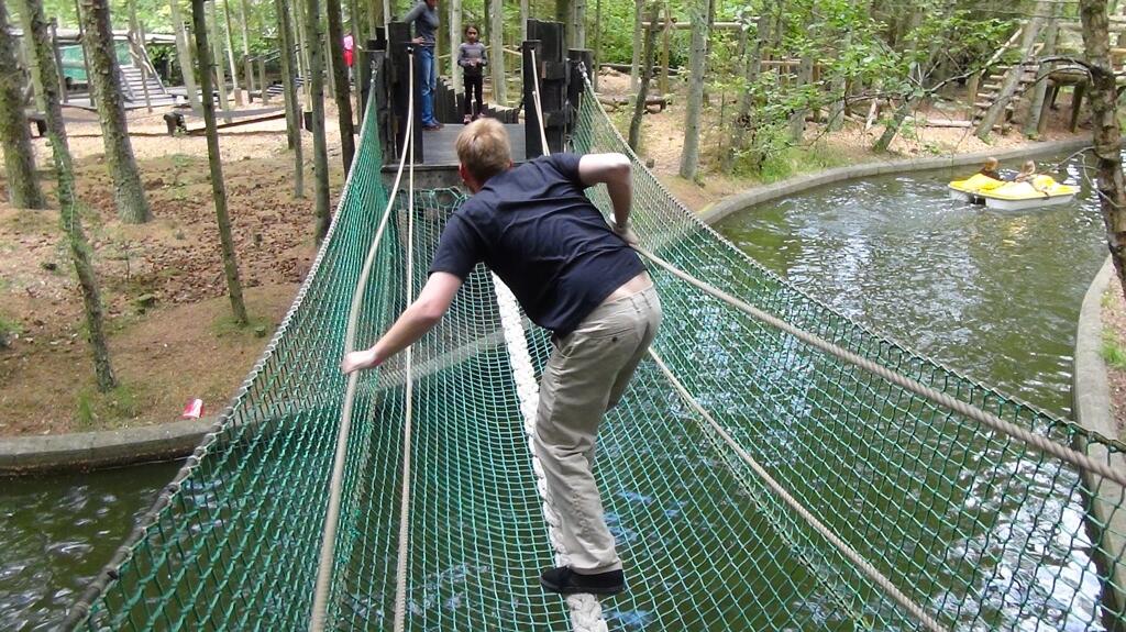 BqlssTgIcAATjfl.jpg:large