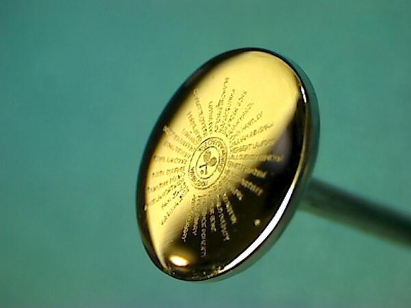 HandsOfGenius's tweet photo. ‘Game, Set and Match’ - All 29 GB Wimbledon Champions engraved around the Wimbledon Logo on a gold pin. http://t.co/BT2yE06gfJ