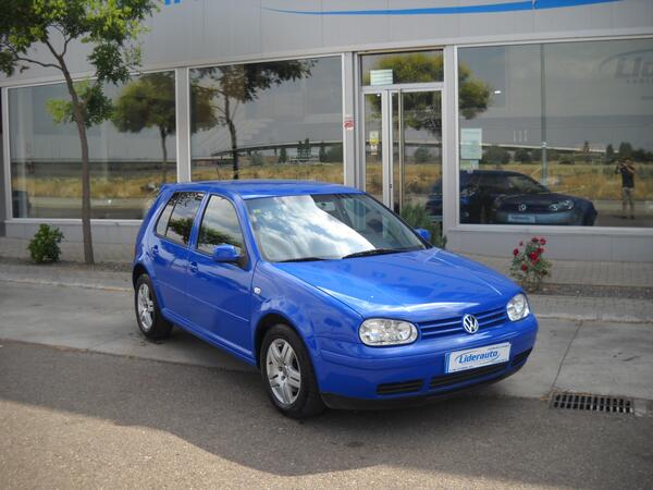 Liderauto1's tweet photo. VOLKSWAGEN Golf 1.9 TDi Advance 100CV http://t.co/QpD7Joh4Yz