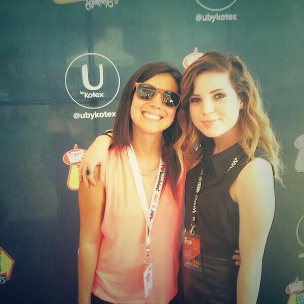 thecjcssset's tweet image. Warped tour bff's. 👭