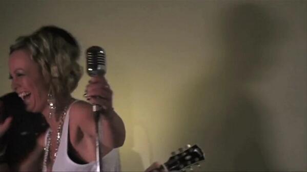 Evi_Lasgo's tweet image. 