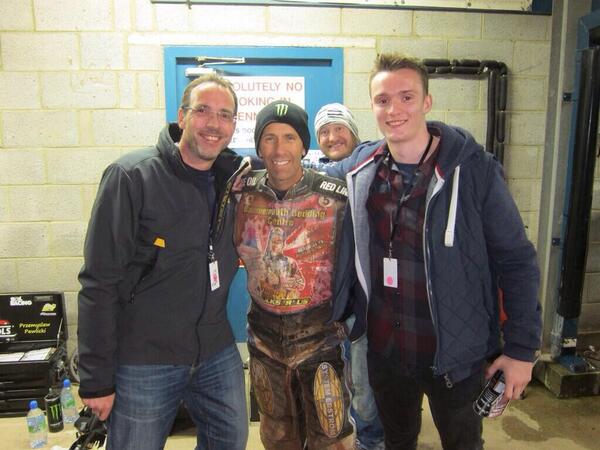 Spotted at Speedway tweet media