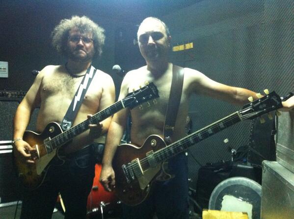 Inestables_rock's tweet photo. La gente de @FestiboosVIEdic tendrán todo a punto para mañana!!nosotros seguimos buscando como dar espectáculo!! http://t.co/5ke1gNoATQ