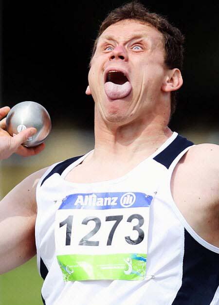 Shitgetsreal's tweet photo. #Themomentwhen you realize your "game face" is not intimidating. http://t.co/9vFmSerK03