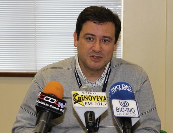 SSValdivia14's tweet photo. Autoridades de Los Ríos confirman construcción de Hospital de Lanco y licitación de hospitales La Unión y Río Bueno. http://t.co/fm9ALqBJxz
