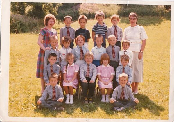 flea180's tweet image. @powgykins strong photo mwsh. Smallest boy in school #whitepatch