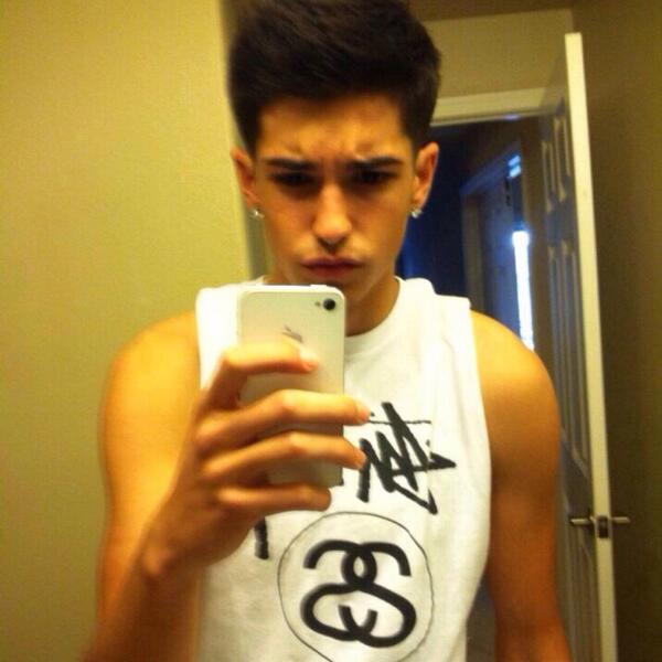 AZBADDIES's tweet photo. Would you let him cut @MarkieNick http://t.co/eDbltRHaDL