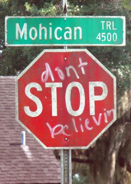 elm_10's tweet image. @katetimmarty: 15 sign changes that make life a little more fun: bit.ly/UnHmng  #funnysigns #possiblecontent