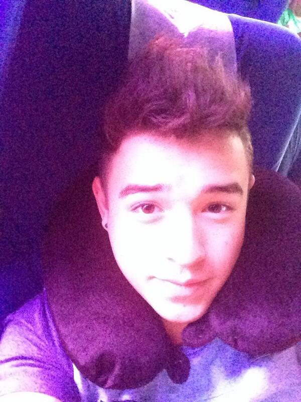 HmGerardo's tweet photo. Ya de regreso, gracias Gómez Palacio por todo su cariño, espero vernos pronto beso😘 http://t.co/5unmAQJ3Kx