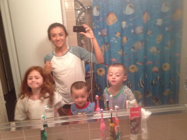 Bathroom selfie ! #chillinwiththehomies