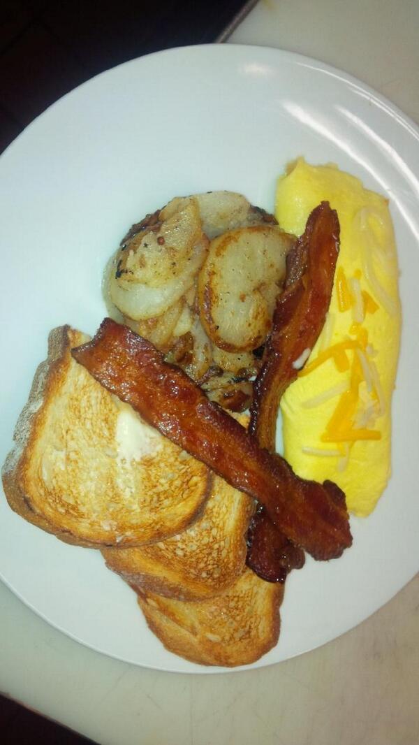 Sliding_Door_OC's tweet photo. The Sliding Door for breakfast this weekend...try the carmelized brioche French toast or brie, cheddar, swiss omelett http://t.co/bkj88RTBIL