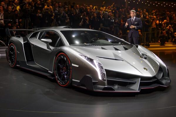 LambosFerrari's tweet photo. Lamborghini Venano #Lamborghini http://t.co/QduTsc0Qnv