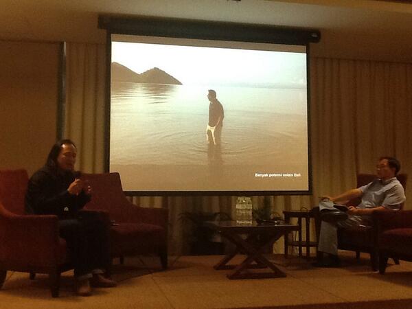 Sekarang ada pak Gede Kresna yang memberikn presentasi mengenai Legacy : what do we left behind?