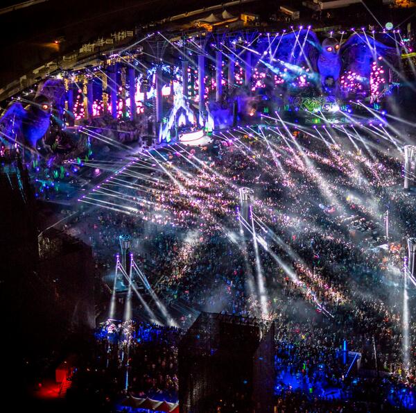 Electric Daisy Carnival Las Vegas EDC 2014 | Lineup | Tickets | Prices | Dates | Video | News | Rumors | Mobile App | Hotels | Movie