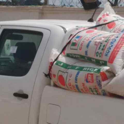 Lai_mohammed's tweet photo. PIC:This is #ekiti#APC Rice, ensure u get your oo#EkitiElection. #EkitiElection #EkitiDecides http://t.co/hLGvGSNRA8