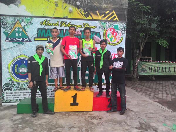 mapala_uniska's tweet photo. Juara Kategori Pelajar
#UniskaFunClimbingCompetition http://t.co/lmKlvNkF7O