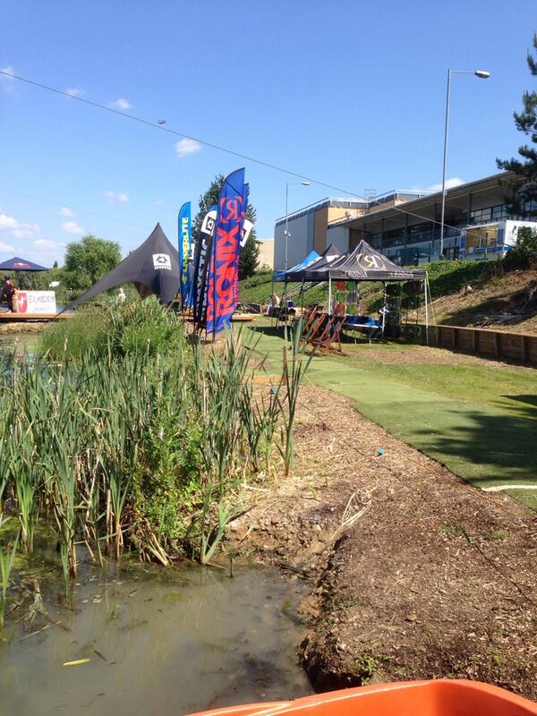 Setting up is finished. Bigger air is happening! #hot #sun #ronix #hyperlite #wakeboard #essex #biggerair <a href="/mystic_uk/">Mystic UK</a>